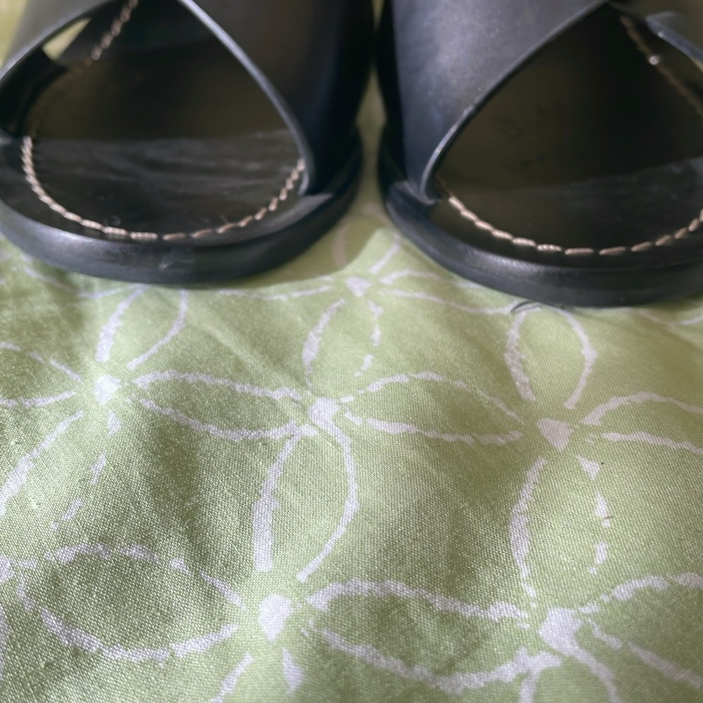 Tory Burch heeled slides - Picture 8 of 9